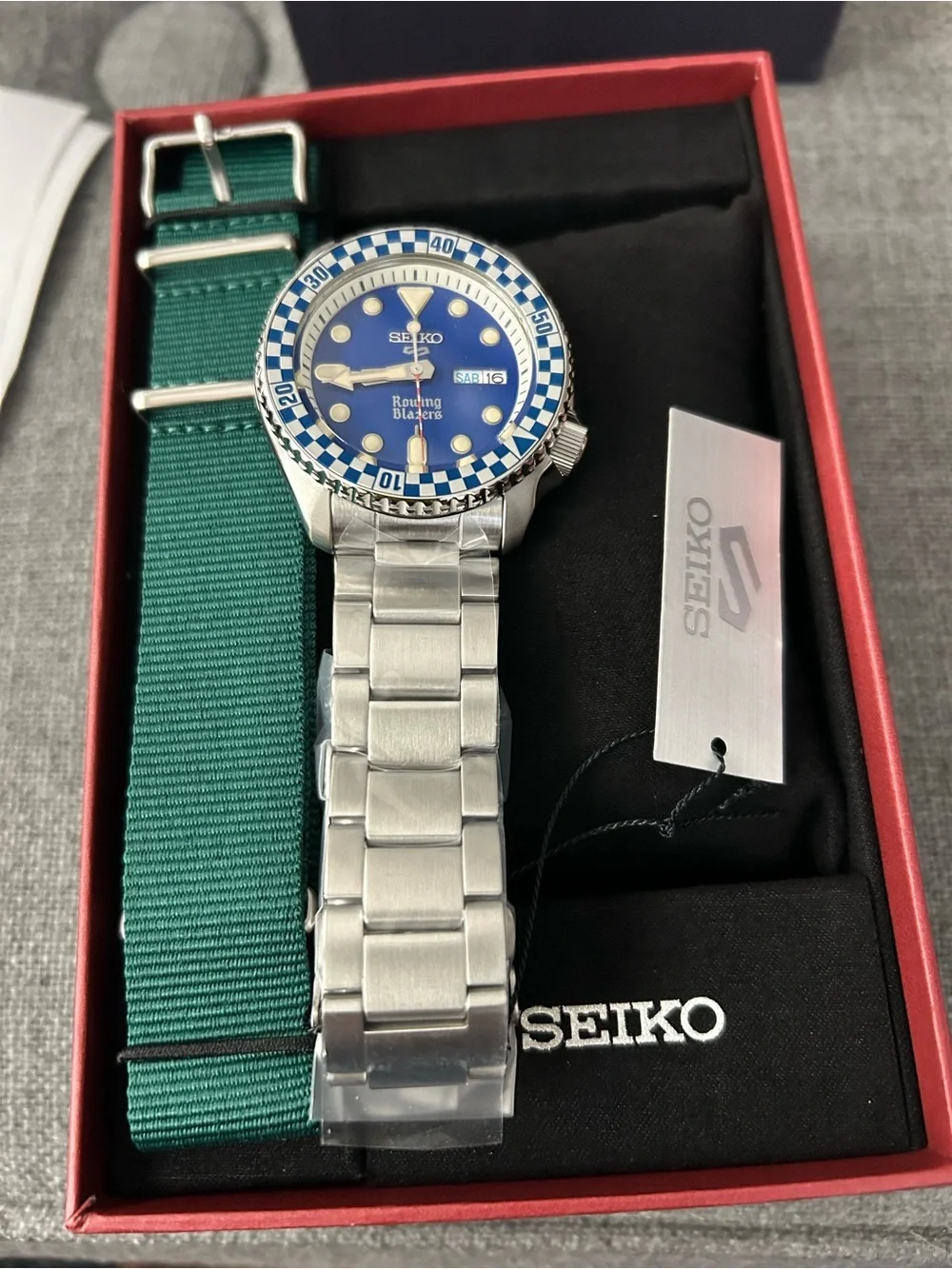 Seiko x Rowing Blazers Eric Wind Blue Rally Dive Watch unworn NWT 42mm